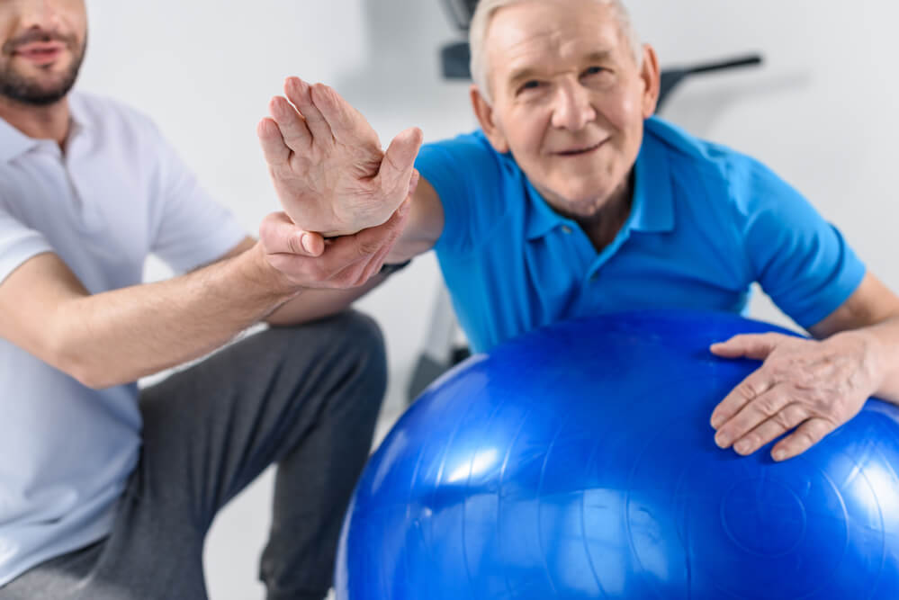 Tudo o que você precisa saber sobre bolas para fisioterapia